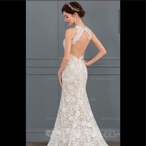 Sheath/column Scoop Neck Train Lace wedding dress